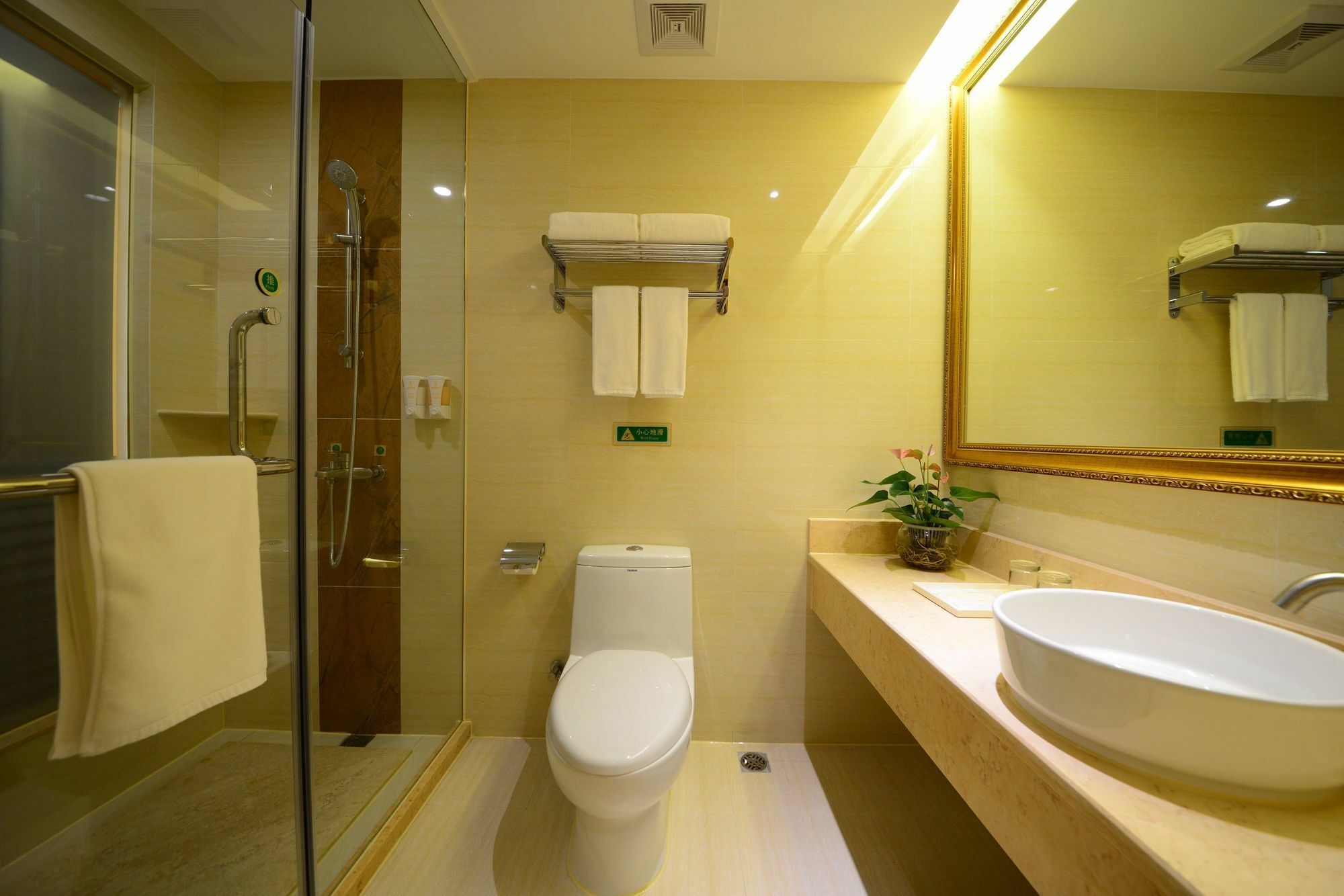 Vienna International Hotel Shajing Heyi Branch Thẩm Quyến Ngoại thất bức ảnh